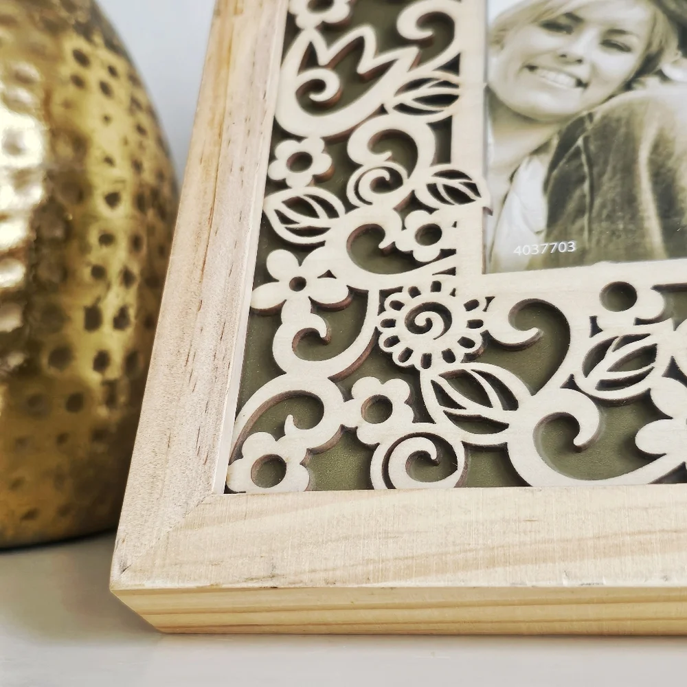 NEW Flourish By Enesco Laser Cut Wood Flower Picture Frame 2014